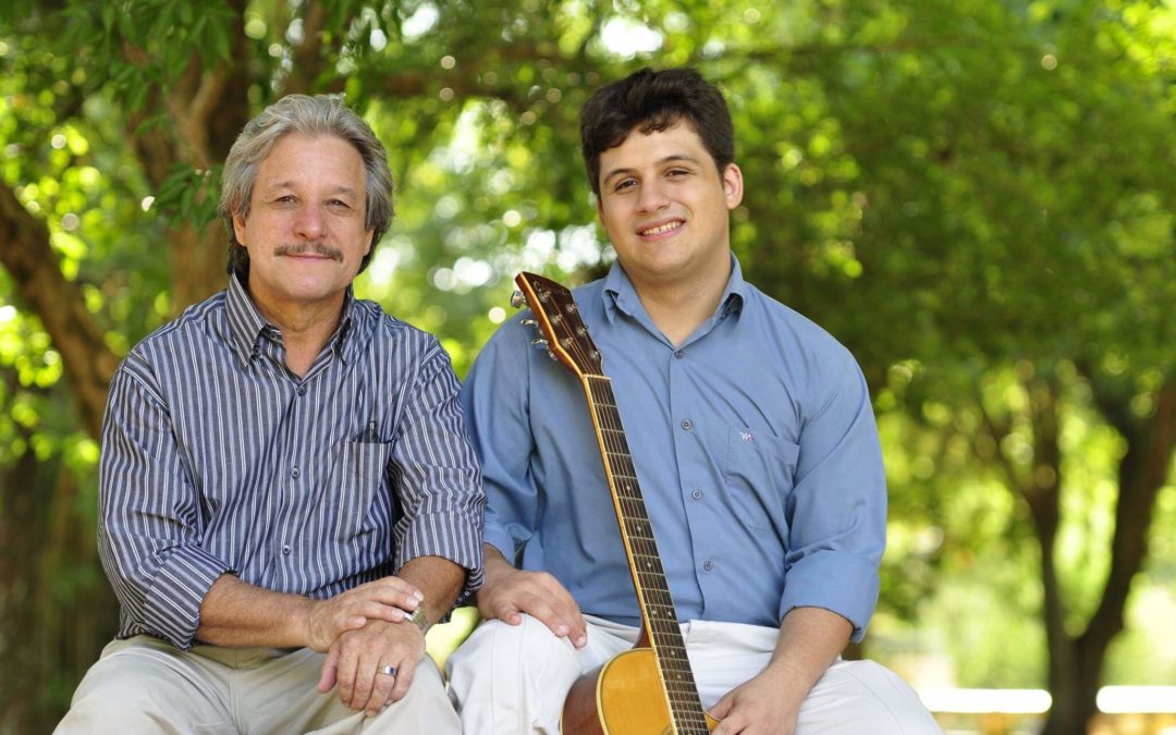 Teixeirinha Filho e Teixeirinha Neto fazem show em Porto Alegre