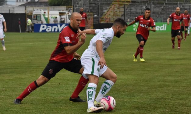 Empate polêmico em clássico gaúcho pela Série B