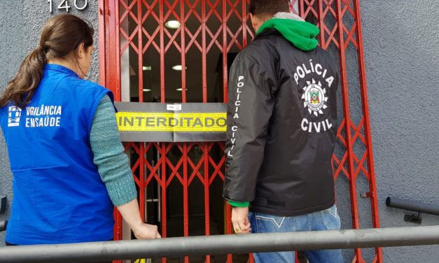 Polícia Civil e Vigilância Sanitária interditam restaurante de sushi na Capital