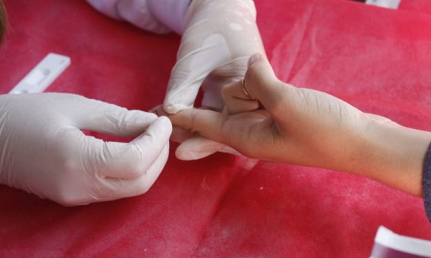 Rotary Club realiza campanha de combate à hepatite C em Santa Maria