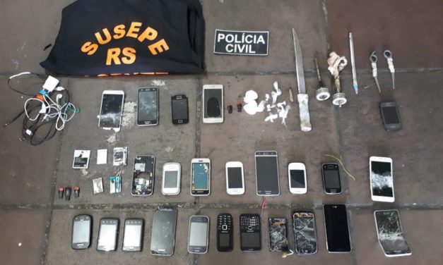 Operação Primeiro Comando prende 17 pessoas e apreende um adolescente em Porto Alegre