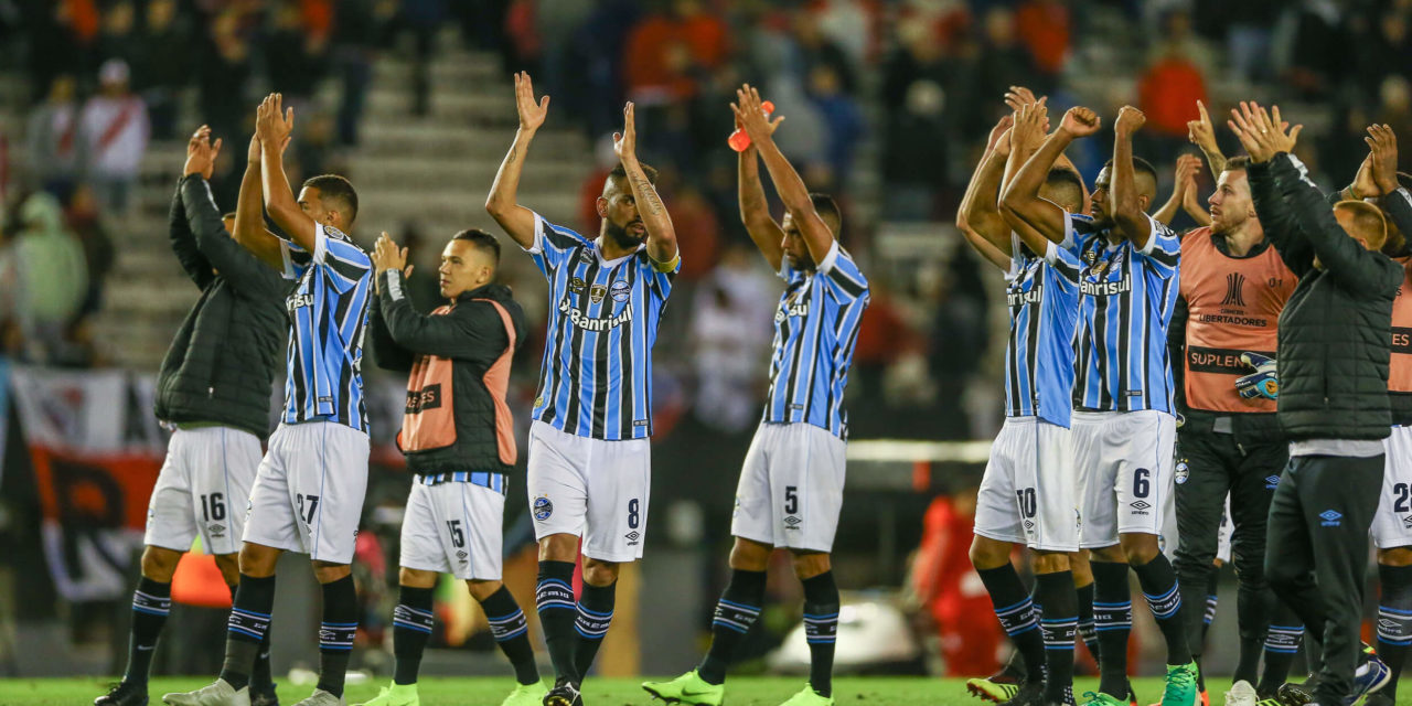 Grêmio tem três dos quatro defensores da seleção da Libertadores