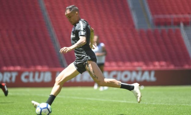 Quatro jogadores disputam a vaga de D’Alessandro