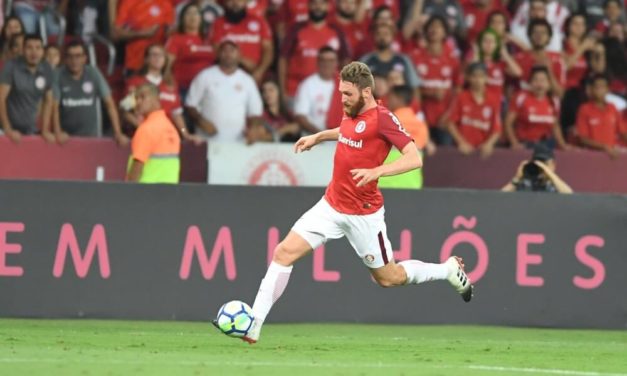 A más notícias da vitória colorada