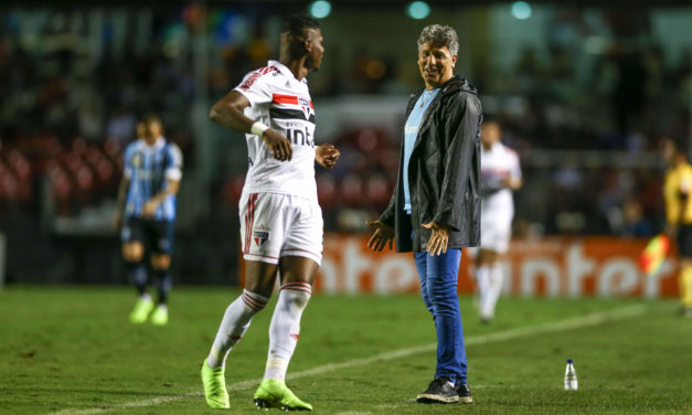 Renato aprovou o empate e falou sobre a sua renovação