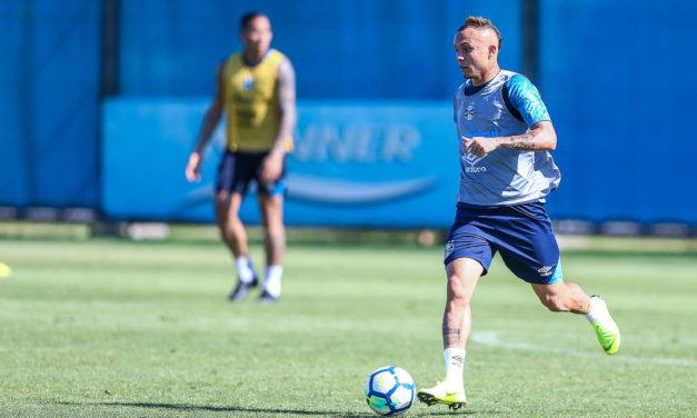 Renato diz que Everton é a galinha dos ovos de ouro do Grêmio