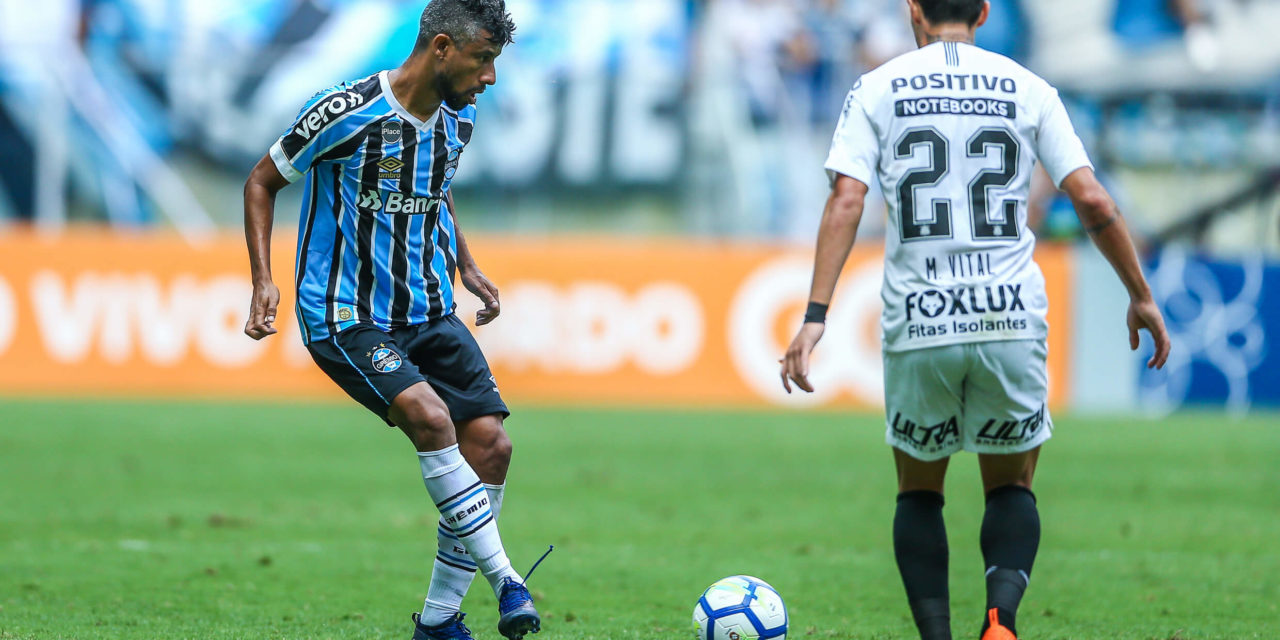 Léo Moura quer ficar no Grêmio