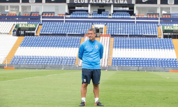 Adversário do Inter na Libertadores troca de treinador