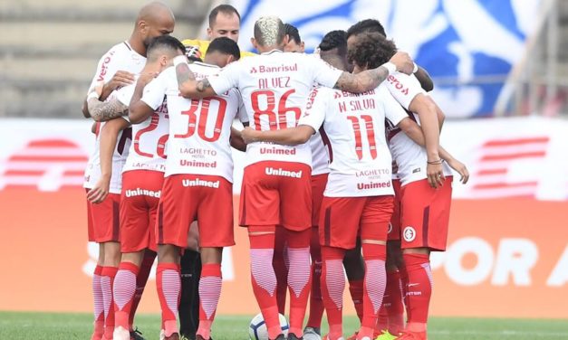 Mais um atacante publica mensagem em tom de despedida