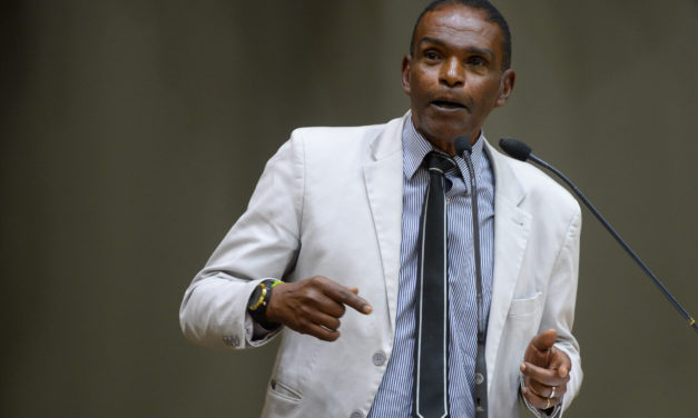 Grêmio TV divulga vídeo homenageando Tarciso