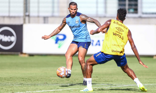 Grêmio confirma que recebeu proposta por Jael