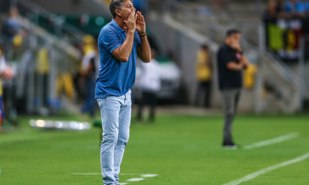 Renato explicou o motivo que o fez tirar Kannemann do jogo