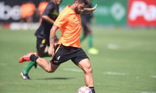 Reservas do Inter goleiam em jogo-treino