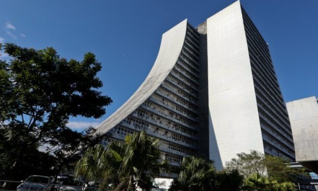 Após disparo de alarme de incêndio prédio do Centro Administrativo é evacuado