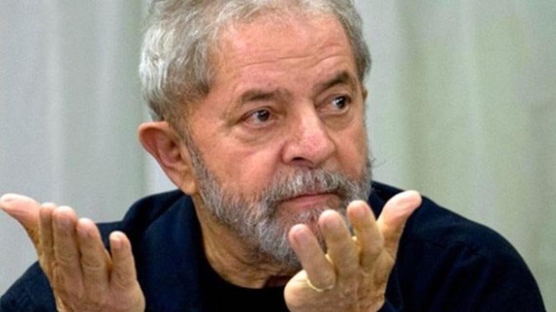 Lula é liberado para ir ao velório e cremação do neto
