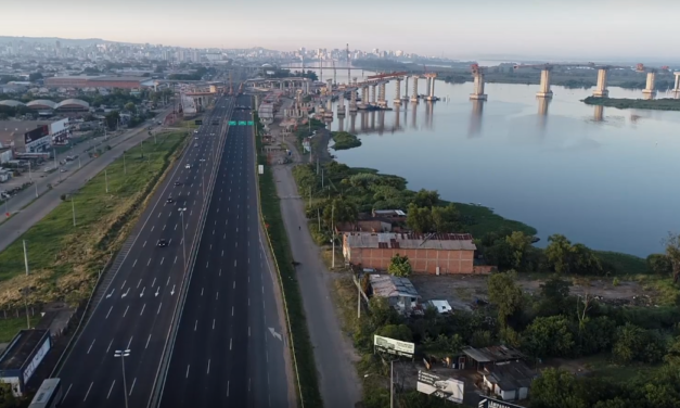 Duas vigas colocadas na Nova Ponte do Guaíba