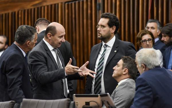 Plenário aprova a indicação de procurador-geral da Assembleia Legislativa