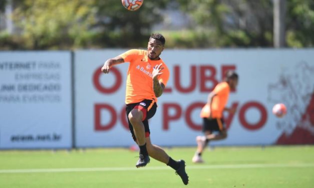 Após liberação, Guerrero está de volta aos treinos do Inter