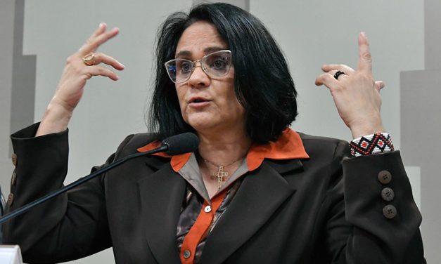 Ministra dos Direitos Humanos critica ‘ativismo’ do Judiciário em relação ao aborto e criminalização da homofobia