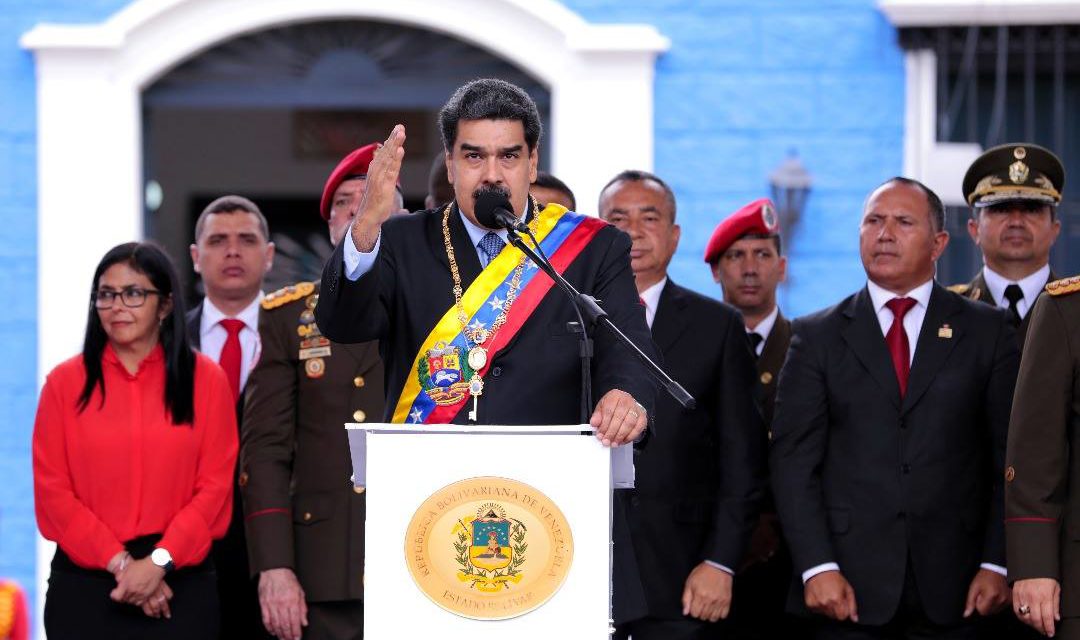 Maduro anuncia fechamento da fronteira com o Brasil a partir das 20h