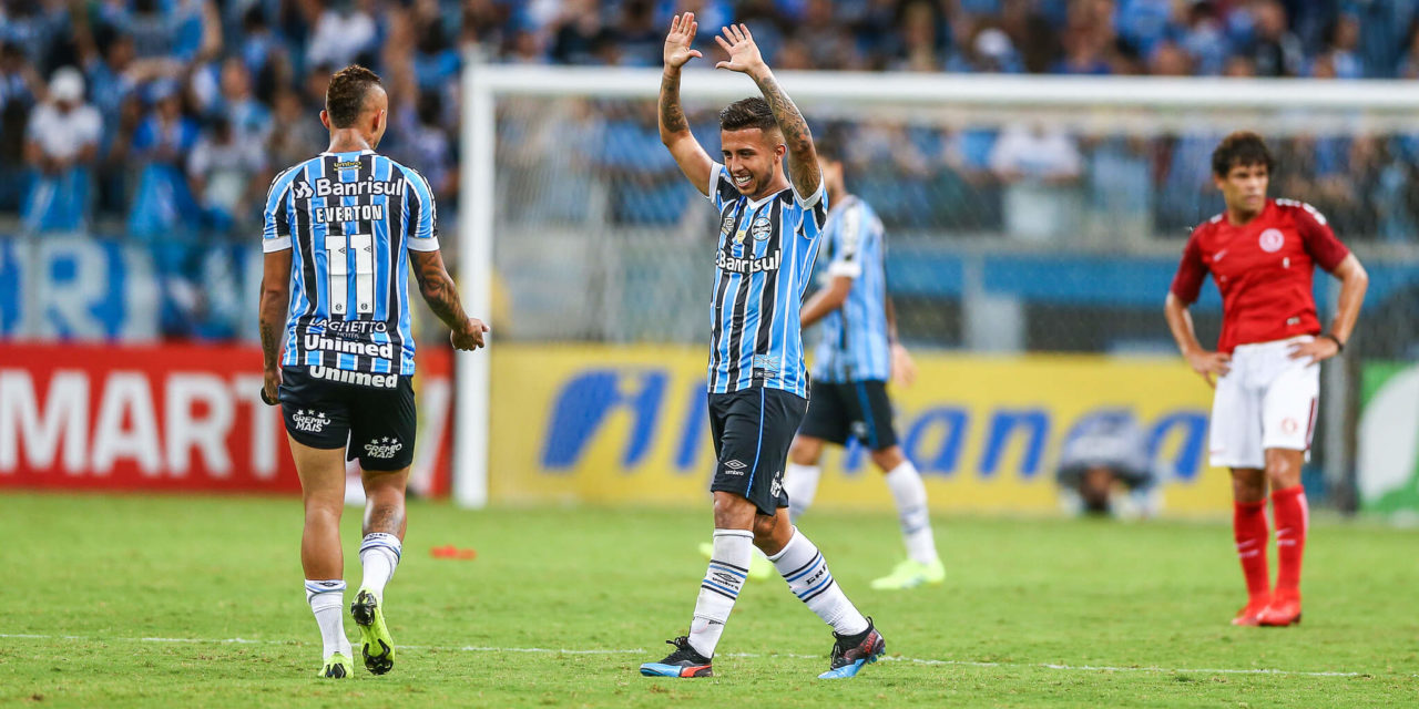 Jogador do Grêmio diz ter levado soco e cotovelada de dois jogadores do Inter