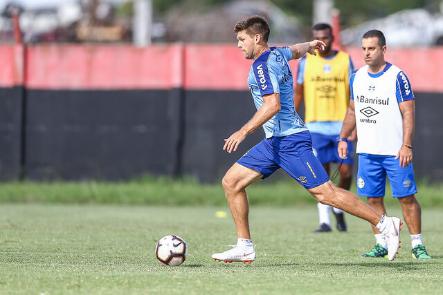 Renato coloca time experiente na estreia do Grêmio na Libertadores