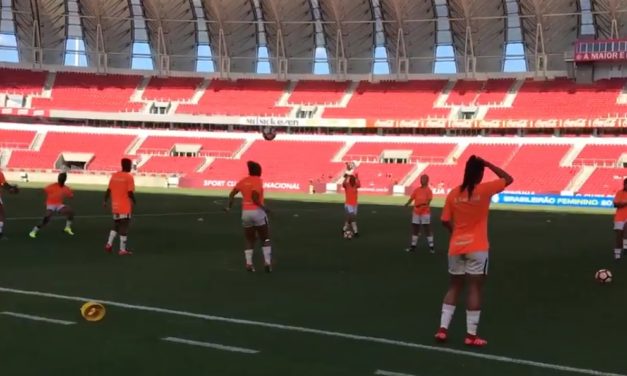 Gurias Coloradas mostram bastidores de goleada