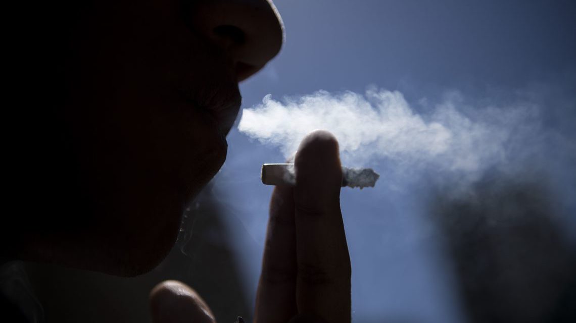 Governo cria grupo de trabalho para redução de tributação de cigarro