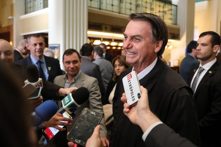 Guilherme Macalossi – Methodus 3: Apesar das confusões políticas, Bolsonaro é o que tem melhor avaliação