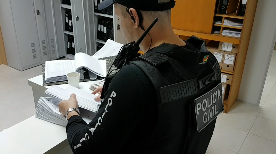 Secretaria interina de saúde de Estância Velha é presa em operação da Polícia Civil