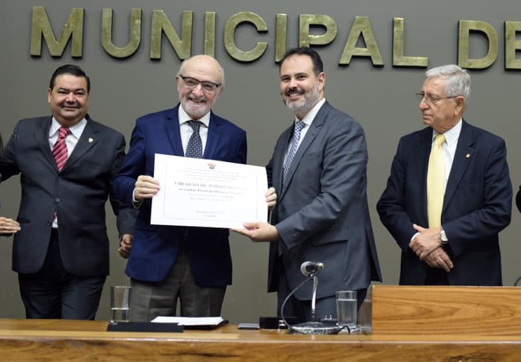Percival Puggina recebe título de Cidadão de Porto Alegre