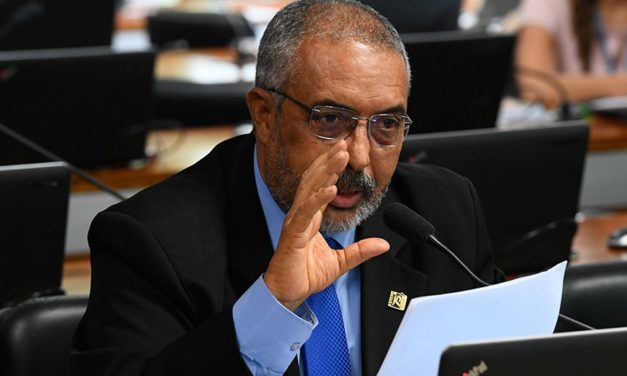 CAS aprova projeto que estende regra de reajuste do salário mínimo até 2023