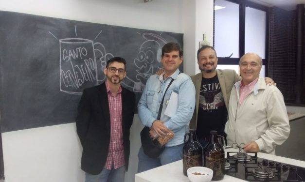 Sábado de muita cerveja e diversão no Santo Cervejeiro