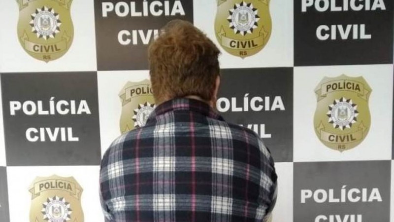 Homem é preso em flagrante por armazenar conteúdo pornográfico infantil em São Leopoldo