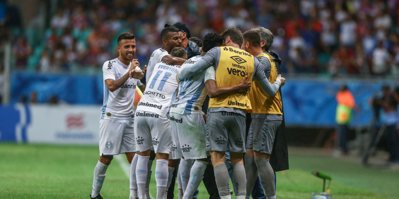 Grêmio vence o Bahia em Salvador e está classificado para a semifinal da Copa do Brasil