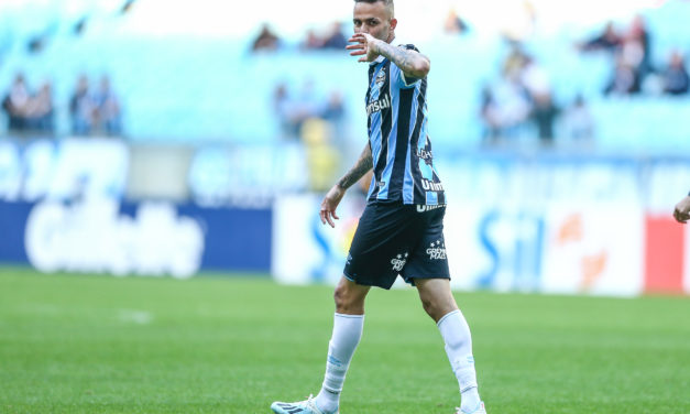 Com gols de Luan e Thaciano, Grêmio vence o Athletico em casa