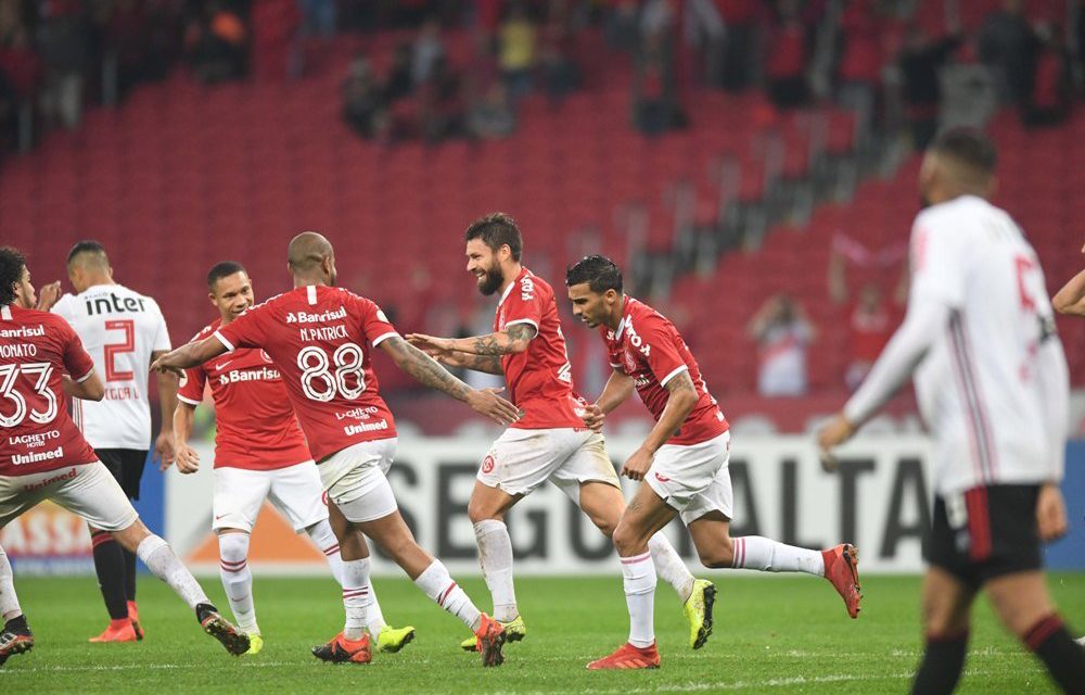 Com a cabeça na final, Inter poupa titulares e vence o São Paulo