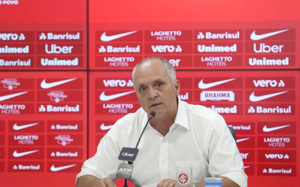 Roberto Melo pede demissão ao Internacional