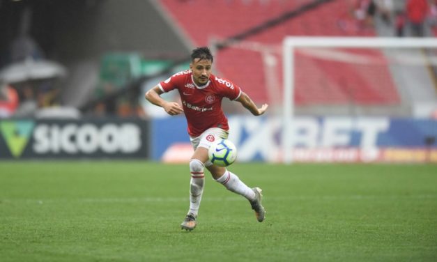Inter renova contrato com lateral Heitor
