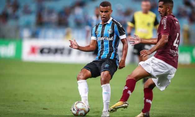 Grêmio acaba superado pelo Caxias na estreia no Gauchão