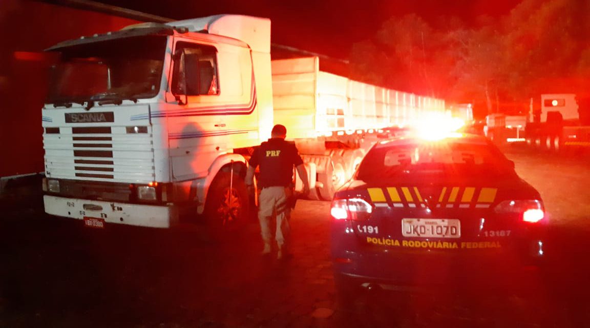 PRF prende homem com carreta roubada em São Borja