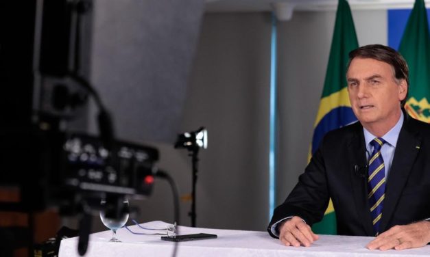 Bolsonaro volta a defender uso de cloroquina para Covid-19