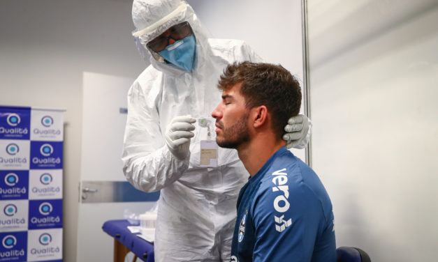 Grêmio realiza testes da Covid-19 antes do GreNal