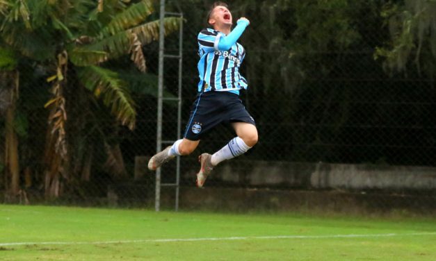 Grêmio anuncia renovação de revelações