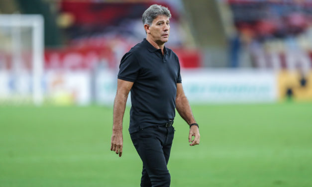 Renato quer perguntar aos “gênios” sobre críticas