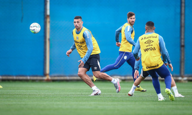Grêmio faz mais um treino tático e finaliza preparativos para o clássico Gre-Nal 427