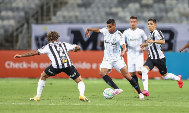 Fora de casa, Grêmio acaba superado pelo líder, Atlético-MG, na 12ª rodada do Brasileirão