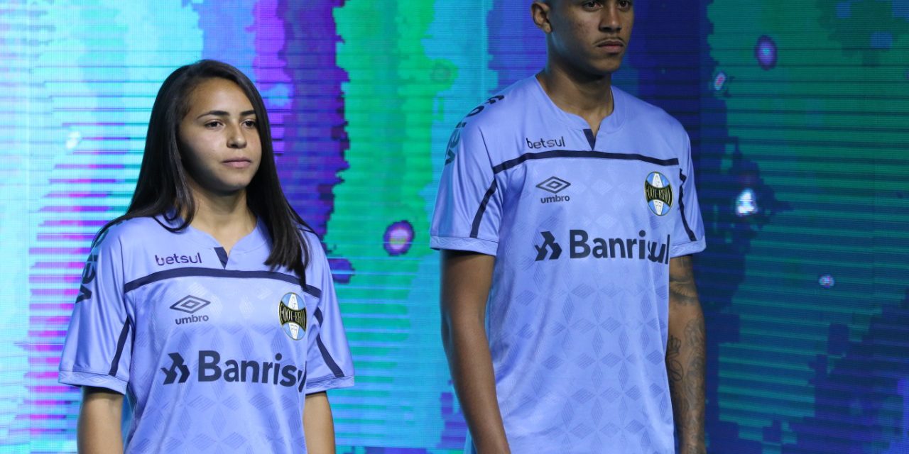 Grêmio e Umbro lançam a terceira camisa da temporada