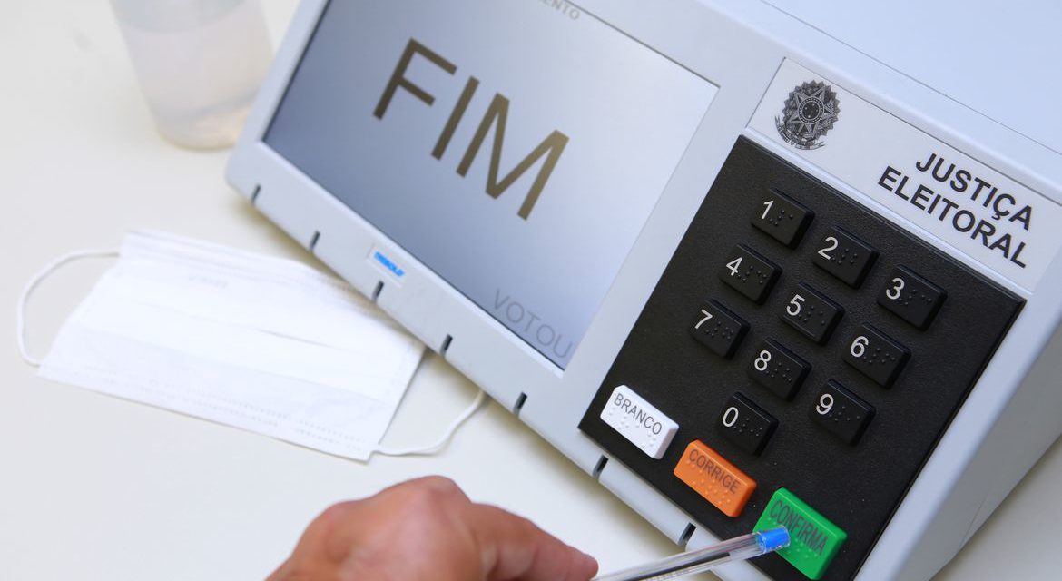 TSE rebate notícias falsas sobre urna de 2018 que voltaram a circular
