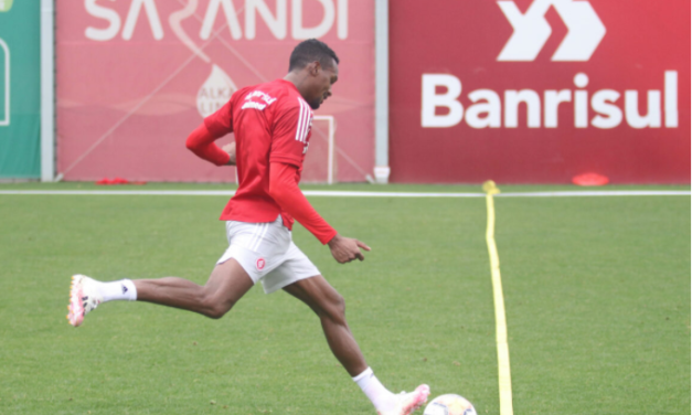 Colorado vai ao Chile para confirmar classificação